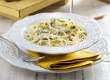 Tagliatelle com molho de gorgonzola e pistache                                                      