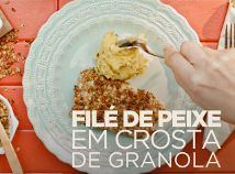 Filé de Peixe em Crosta de<br>Granola Crocante