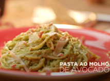 Pasta ao molho de Avocado e Queijos 